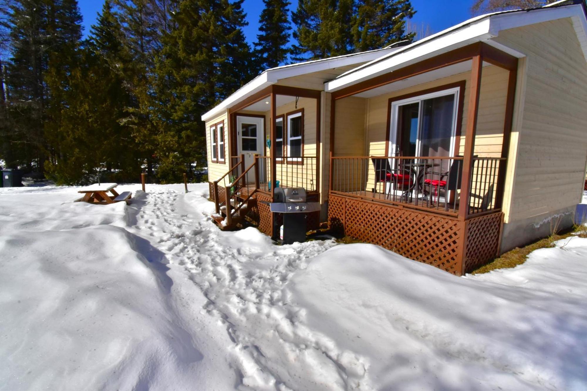 Emme Chalets Sainte-Lucie-de-Doncaster